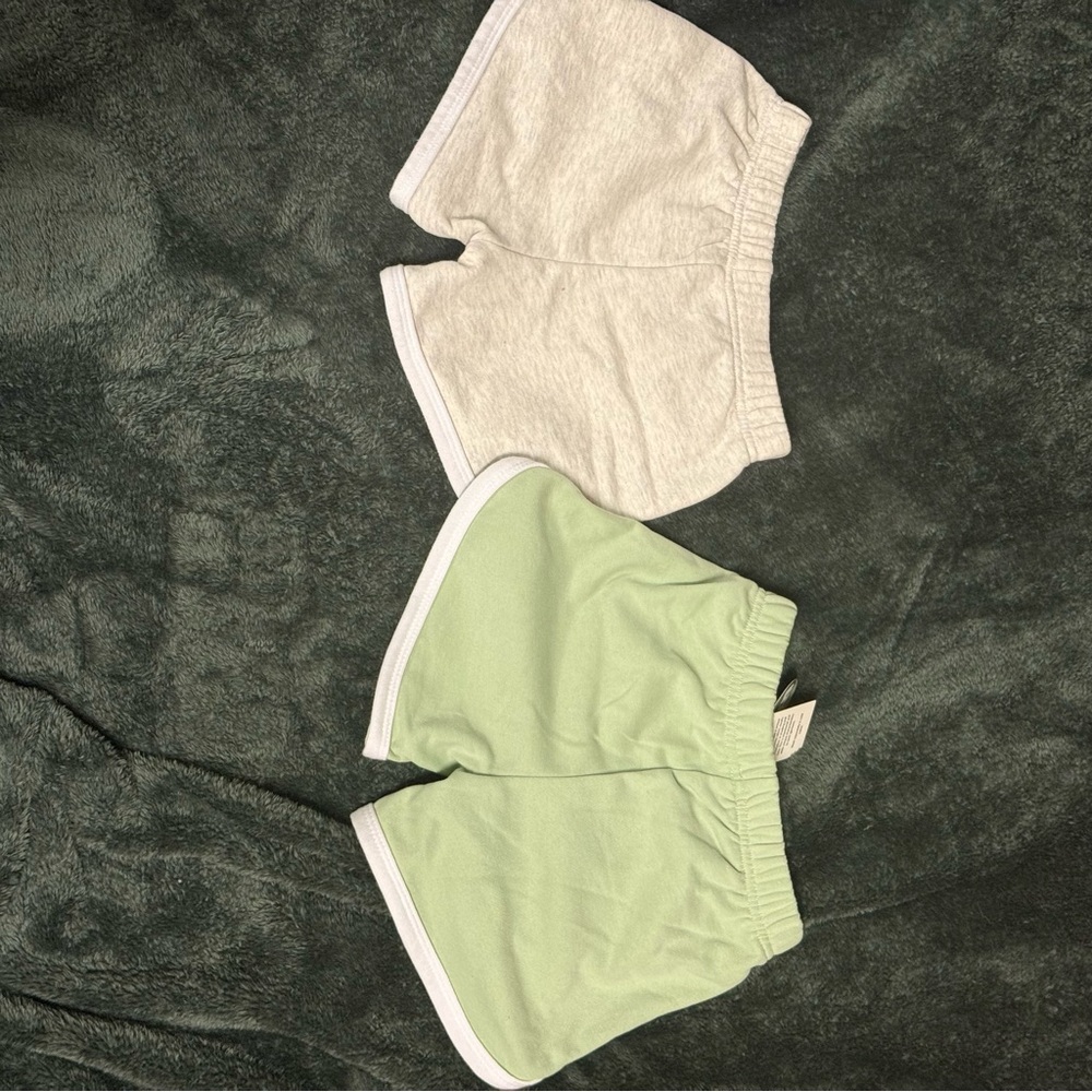 2 Little Road Co. Shorts (Formally Lulu + Roo) - 1 NWT & the other in EUC -5Y - Picture 5 of 6